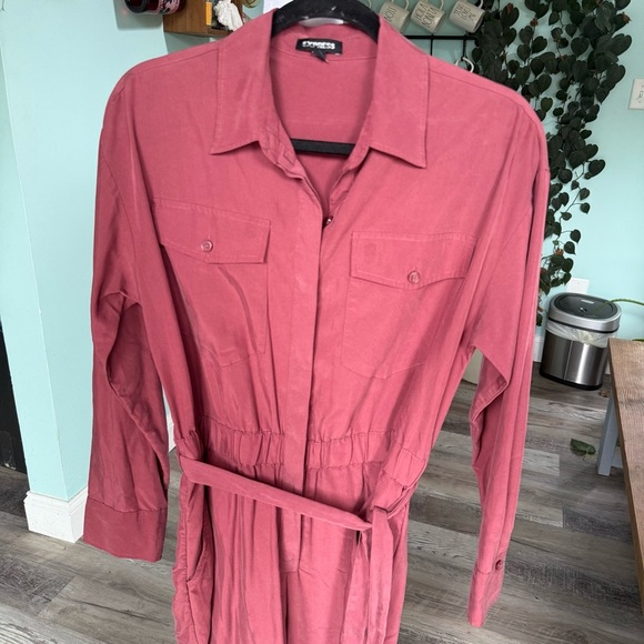 Express Women's Red Utility Button Down Belted Jumpsuit Size Medium - Picture 2 of 9